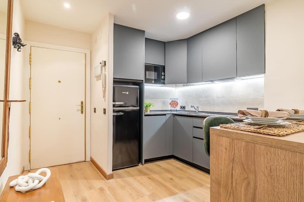Apartamento Reformado Y Tranquilo Junto A Gran Via Мадрид Екстериор снимка
