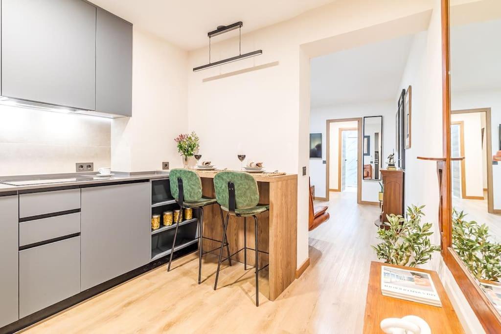 Apartamento Reformado Y Tranquilo Junto A Gran Via Мадрид Екстериор снимка